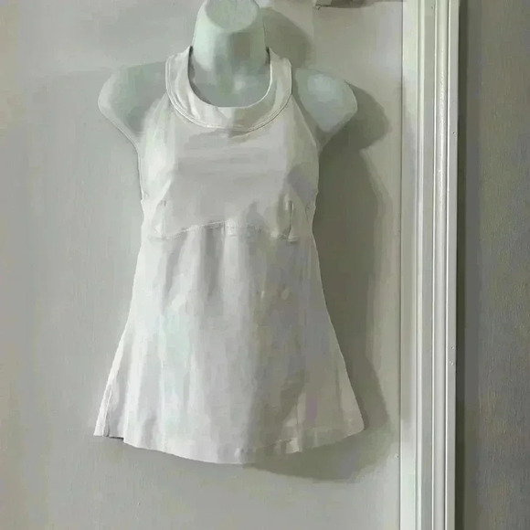 Lululemon womens top - Picture 4 of 7